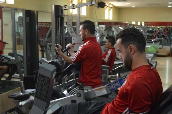 جانب من تدريبات منتخب الأردن