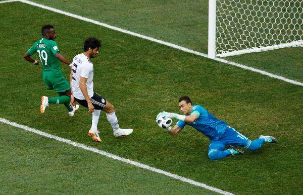 علي جبر خلال مواجهة السعودية