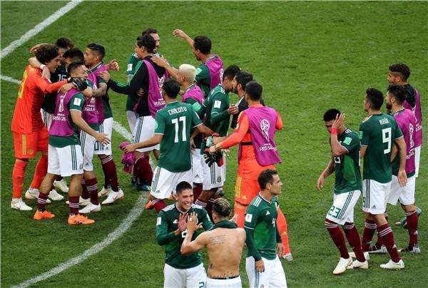 لاعبو المكسيك