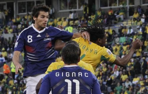 2010-06-22t143256z_01_wc0522_rtridsp_3_soccer-world_reuters