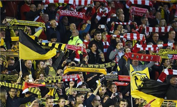 جماهير دورتموند وليفربول