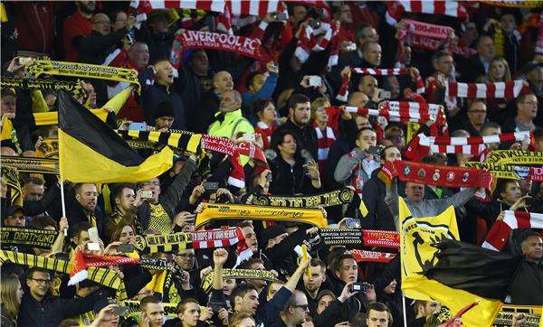 جماهير دورتموند وليفربول