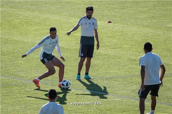 ?i=epa%2fsoccer%2f2018-06%2f2018-06-26%2f2018-06-26-06842004_epa