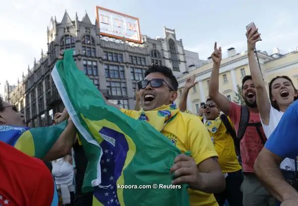 ?i=reuters%2f2018-06-26%2f2018-06-26t191615z_1585485051_up1ee6q1hj2hb_rtrmadp_3_soccer-worldcup-moscow-brazilians_reuters