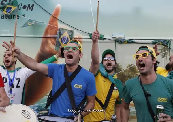 ?i=reuters%2f2018-06-26%2f2018-06-26t190857z_25411962_up1ee6q1h6wh7_rtrmadp_3_soccer-worldcup-moscow-brazilians_reuters