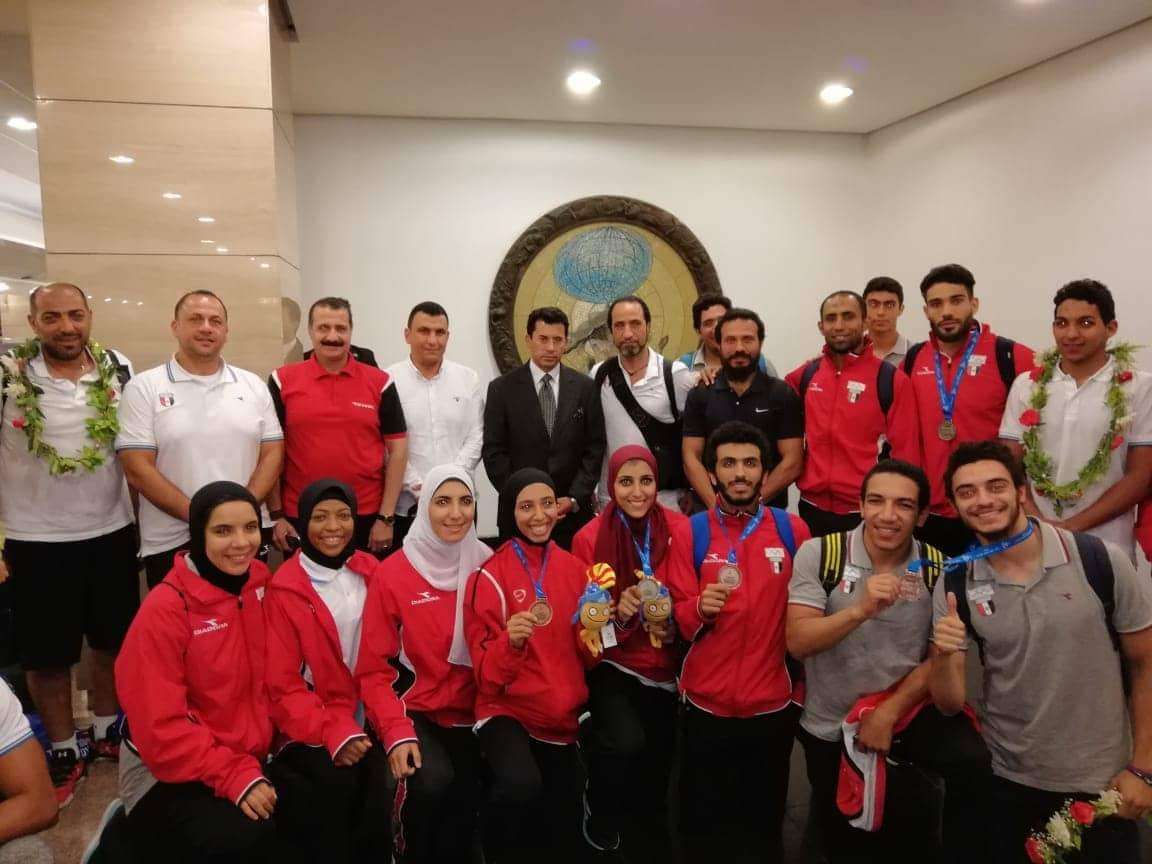 جانب من استقبال وزير الرياضة لأبطال مصر