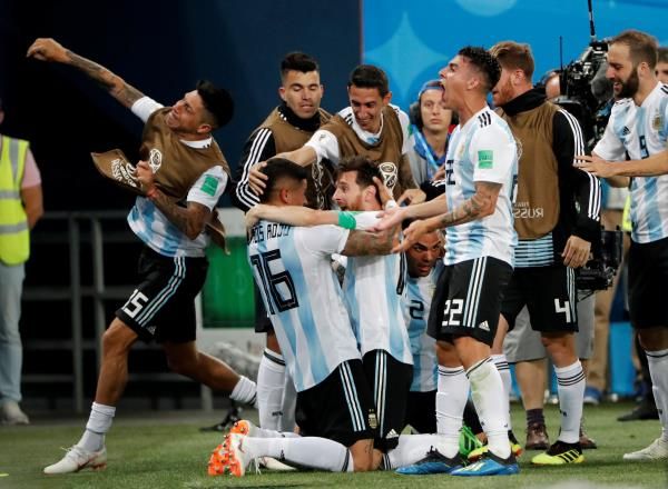 فرحة لاعبي الأرجنتين