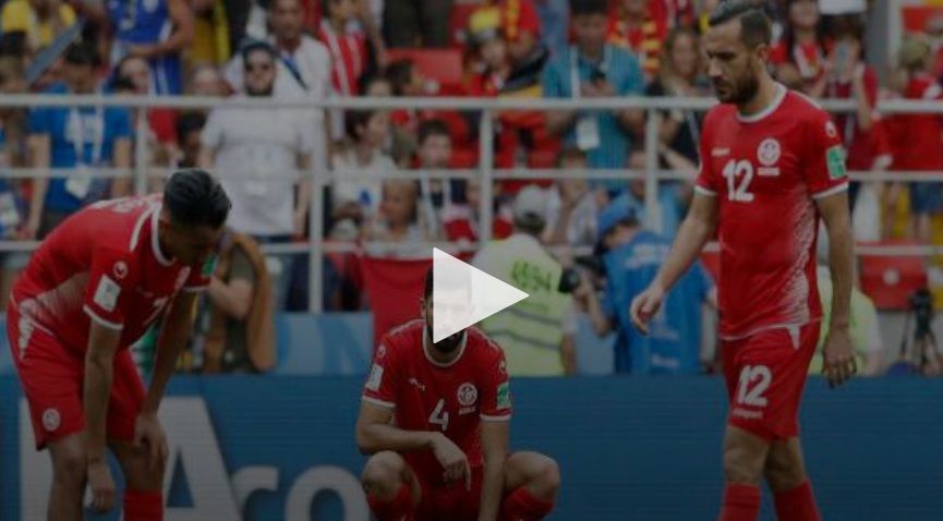 علي معلول مع لاعبي تونس