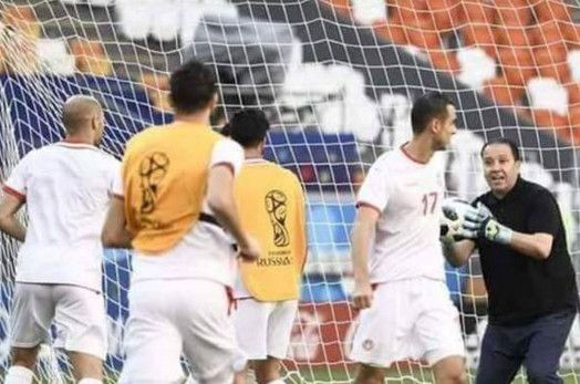 معلول مع لاعبي تونس