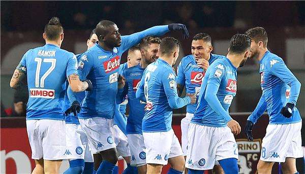 لاعبو نابولي