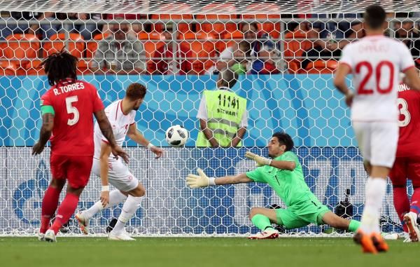 لحظة تسجيل الهدف