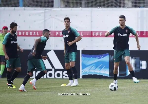 ?i=reuters%2f2018-06-27%2f2018-06-27t074112z_822552528_up1ee6r0lcnid_rtrmadp_3_soccer-worldcup-por_reuters