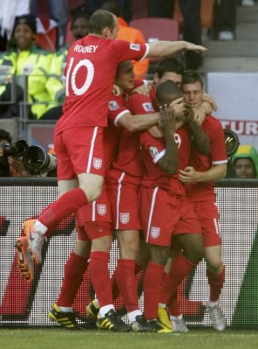 2010-06-23t143721z_01_clh70_rtridsp_3_soccer-world_reuters