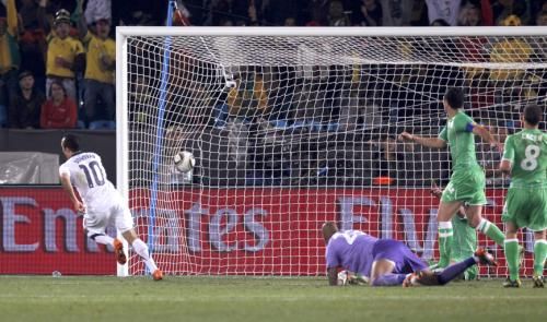 2010-06-23t155454z_01_wcp364_rtridsp_3_soccer-world_reuters