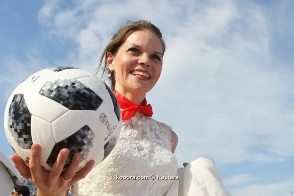 ?i=reuters%2f2018-06-30%2f2018-06-30t162254z_560642595_rc1fec12bdb0_rtrmadp_3_soccer-worldcup-brides-soccer_reuters