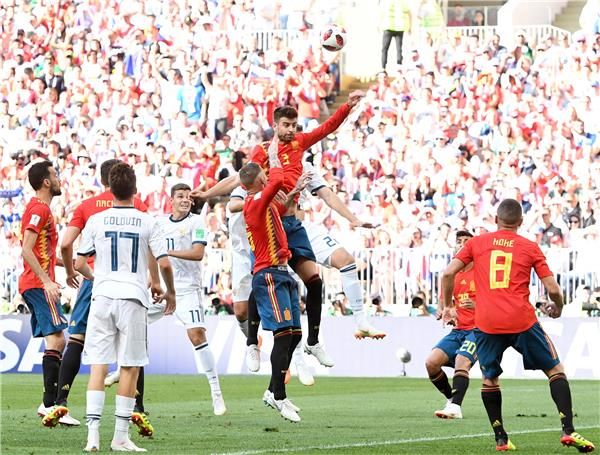 جانب من مباراة إسبانيا وروسيا