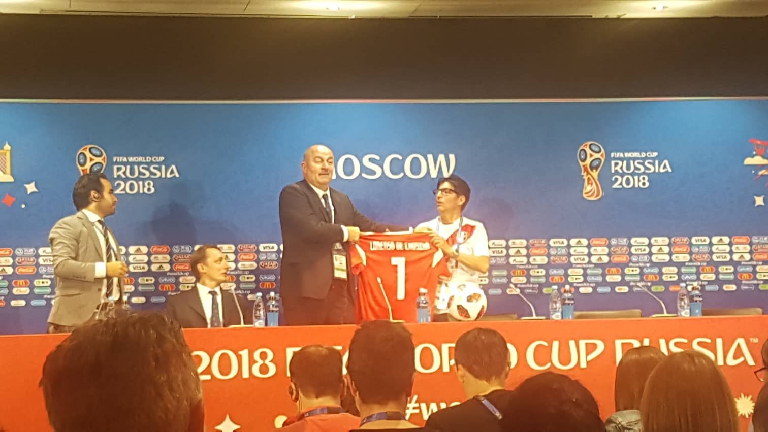 36461255_10155567972826828_3718075698347245568_n