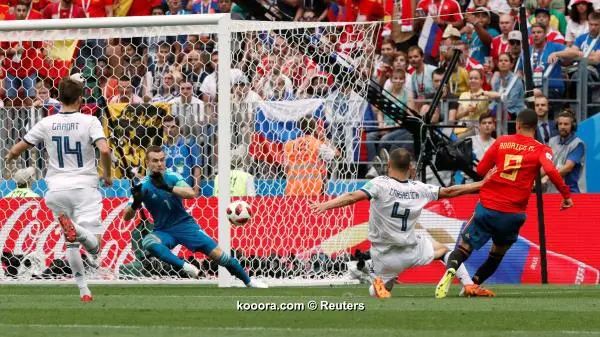 ?i=reuters%2f2018-07-01%2f2018-07-01t162215z_1616076425_rc11635d4060_rtrmadp_3_soccer-worldcup-esp-rus_reuters