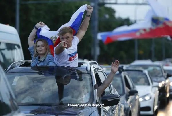 ?i=reuters%2f2018-07-01%2f2018-07-01t175203z_718018408_up1ee711dmq4m_rtrmadp_3_soccer-worldcup-esp-rus-fans-reactions_reuters