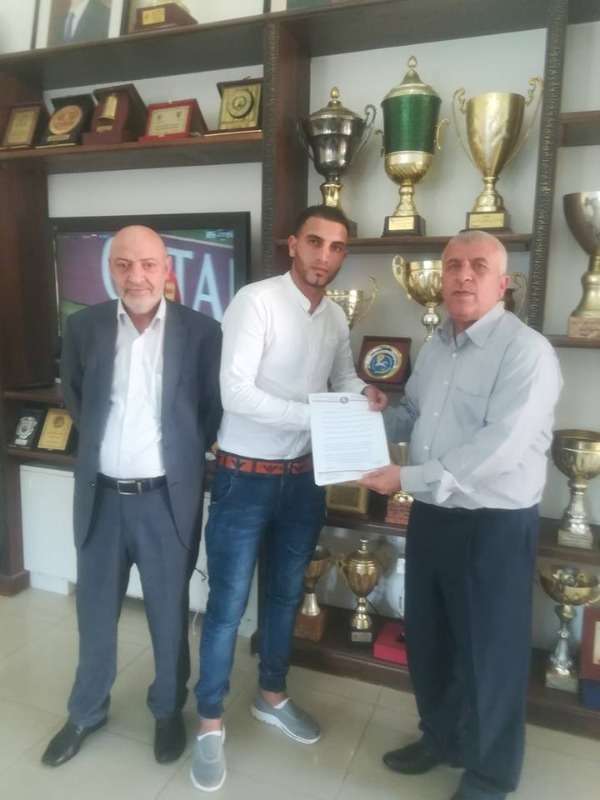 هذال السرحان بعد التوقيع