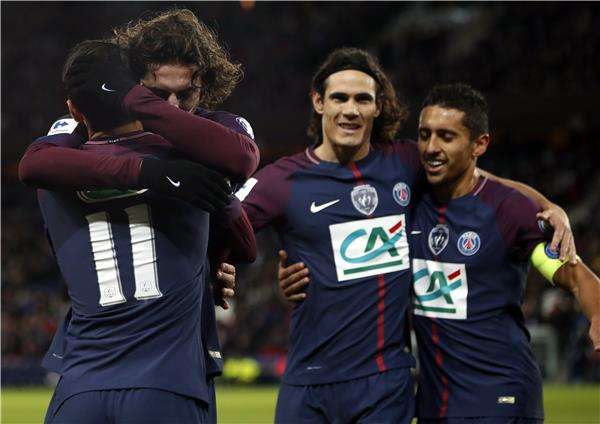 لاعبو باريس سان جيرمان