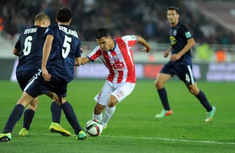 وجدة يواصل تعزيز صفوفه