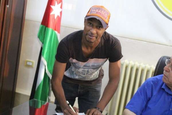 من توقيع معاذ محمود