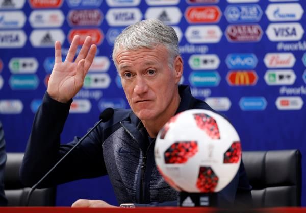 ديشامب في المؤتمر الصحفي