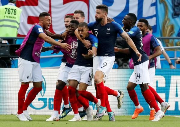 لاعبو منتخب فرنسا 