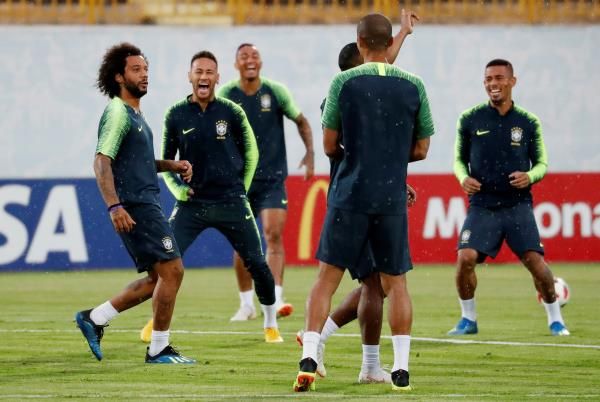 لاعبو منتخب البرازيل
