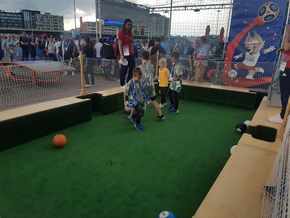 36682613_10155579132086828_185334474546872320_n