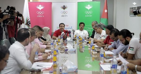 من الاجتماع