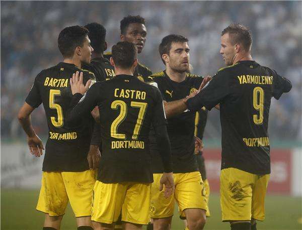 لاعبو بوروسيا دورتموند