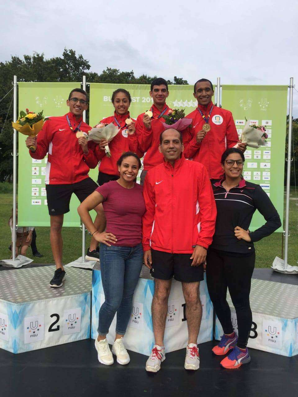 لحظة تتويج المنتخب المصري بالميدالية الذهبية