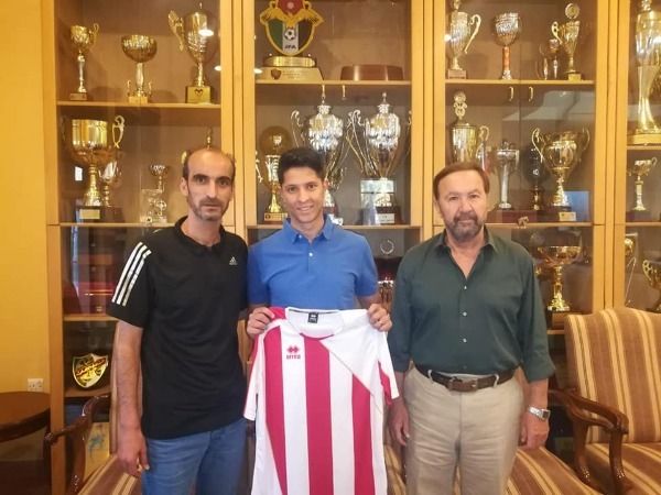 الصغير بعد التوقيع