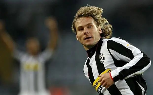 ?i=albums%2fplayers%2f285%2fpavel-nedved_1415685i