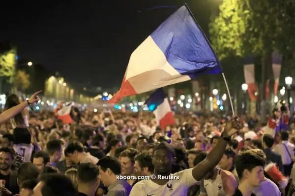 ?i=reuters%2f2018-07-10%2f2018-07-10t221233z_1401467853_rc19327e25e0_rtrmadp_3_soccer-worldcup-fra-bel-fans-france_reuters