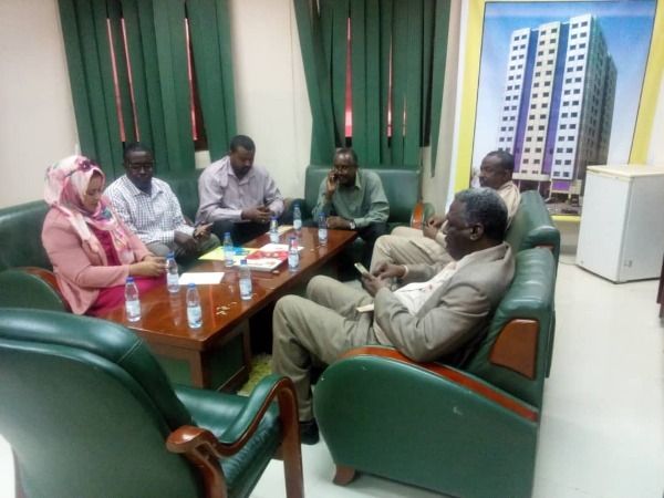 من الاجتماع