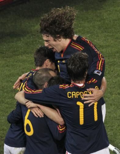 2010-06-25t193709z_01_aco16_rtridsp_3_soccer-world_reuters