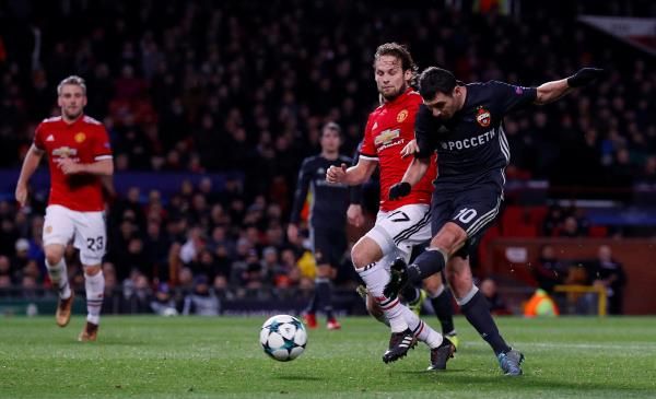 بليند في إحدى مباريات اليونايتد