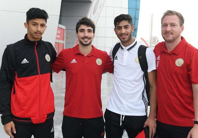 جانب من وصول اللاعبين
