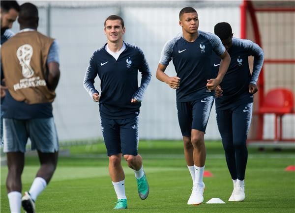 جريزمان ومبابي