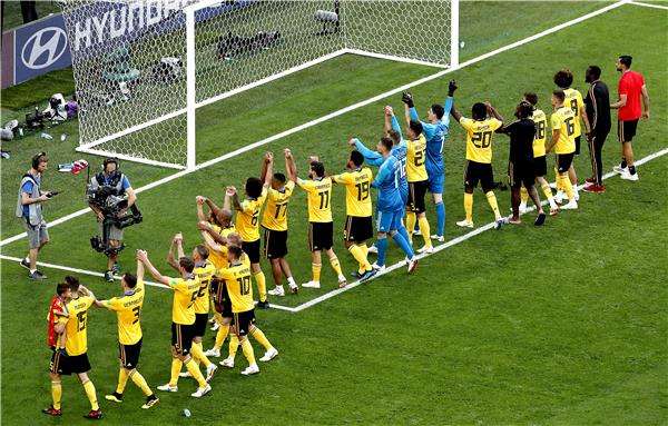 منتخب بلجيكا يحيي جماهيره بعد الانتصار