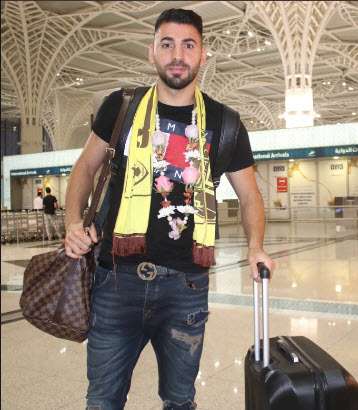 جانب من وصول اللاعب