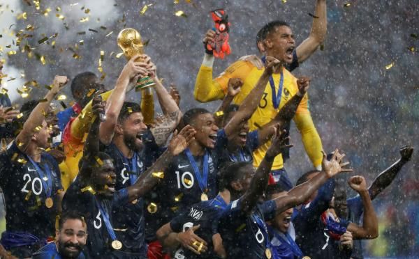 لاعبو المنتخب الفرنسي