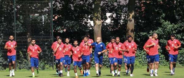 جانب من التدريبات