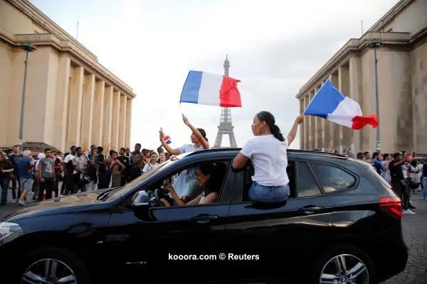 ?i=reuters%2f2018-07-15%2f2018-07-15t180833z_499125599_rc1daccbcd80_rtrmadp_3_soccer-worldcup-final-paris-fans_reuters