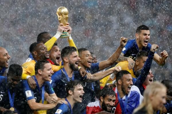 جانب من احتفالات منتخب فرنسا