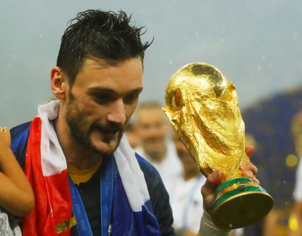 2018-07-15t174436z_1189417883_rc13213cde50_rtrmadp_3_soccer-worldcup-final_reuters