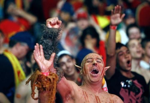 2010-06-25t213514z_01_svp105_rtridsp_3_soccer-world_reuters